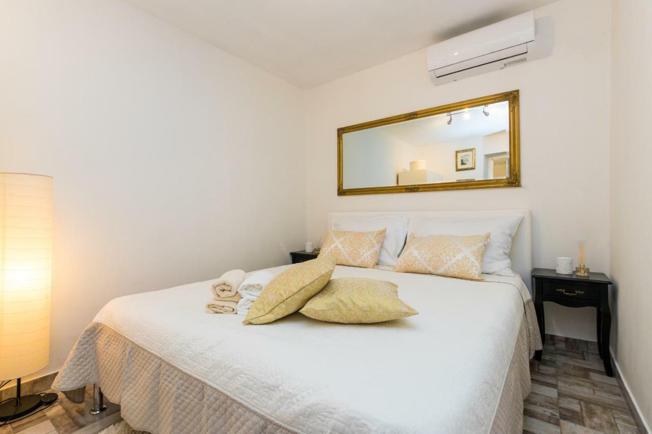 Apartment Stari Dvor Kastela Exterior photo